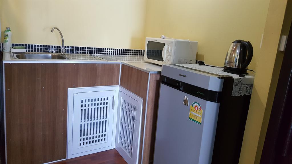 Zone6 Coworking Beach Apartment Old 2W Beach Hostel, Koh Samui بوفوت المظهر الخارجي الصورة
